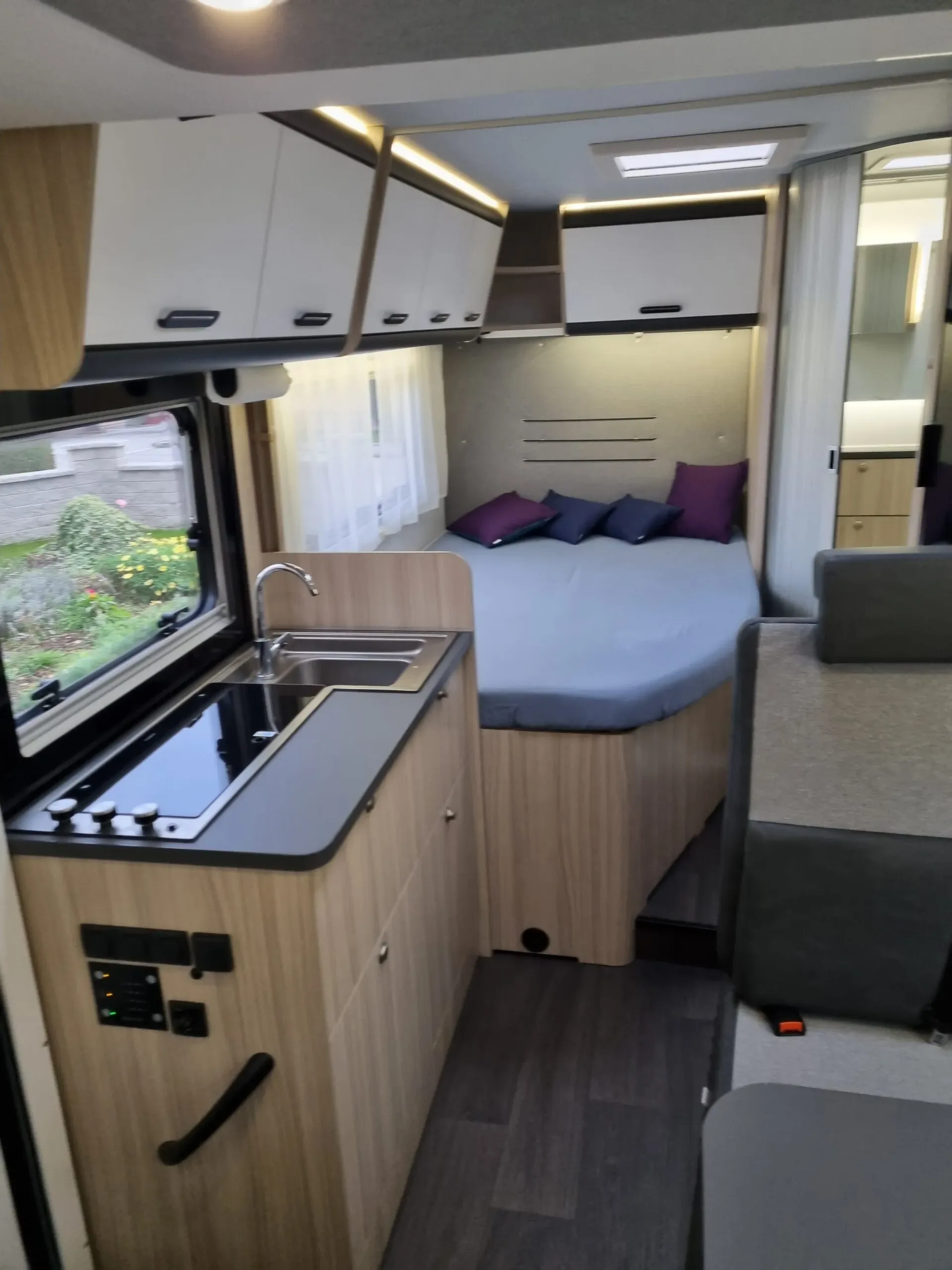 Sun Living S70DF – notranjost